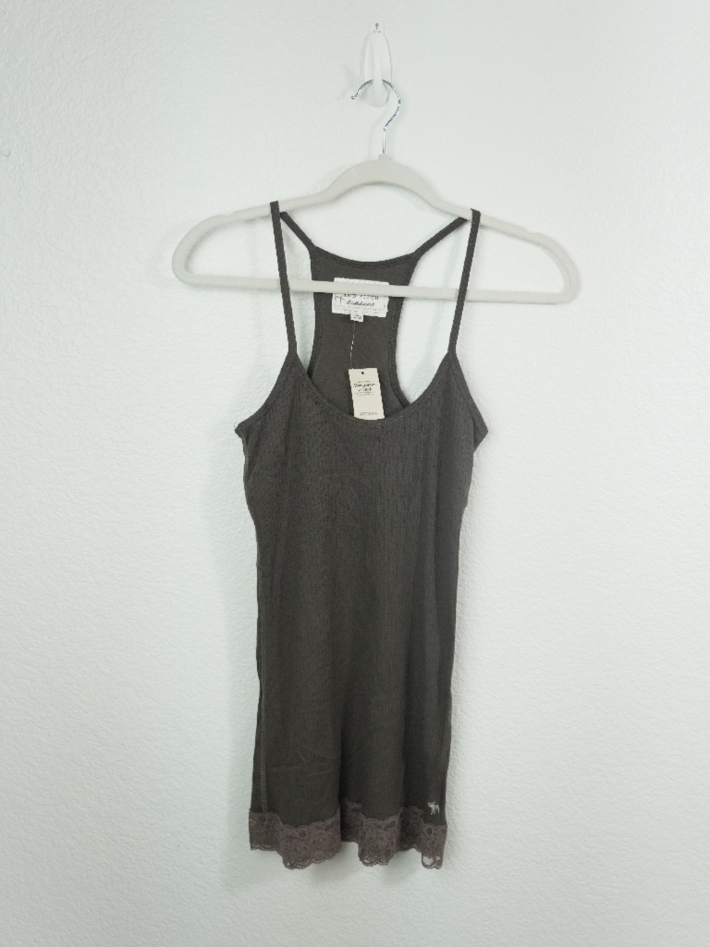Abercrombie & Fitch Y2K NWT racerback - Size L - Bella Swan